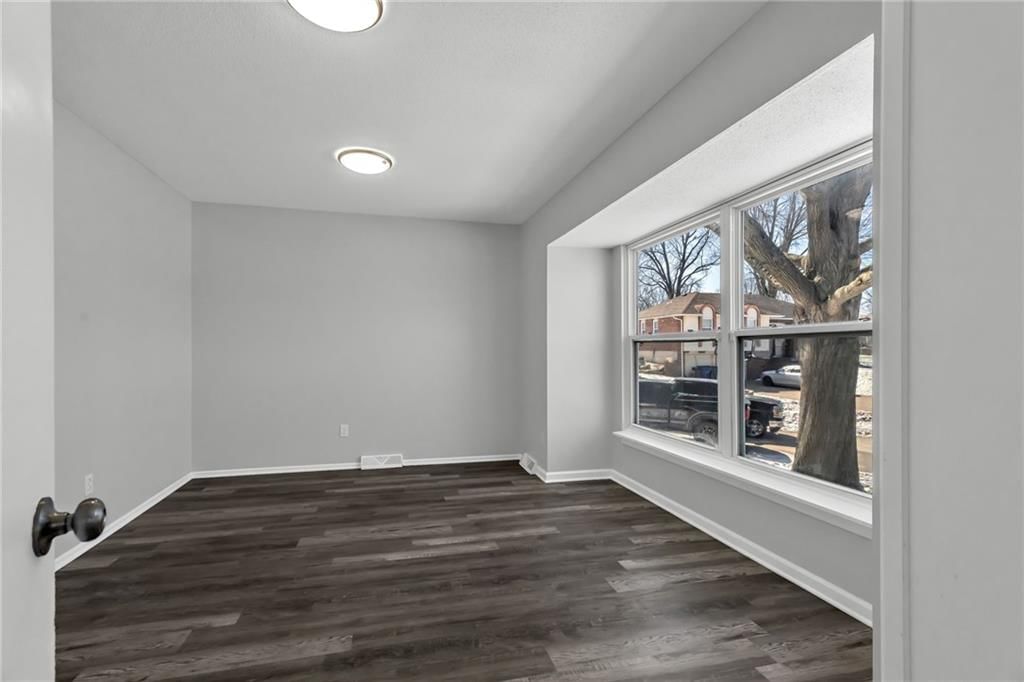 808 NW Arlington Place — photo 3