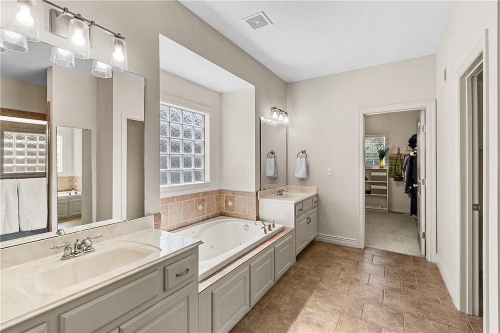 2841 NE Marywood Court — photo 16