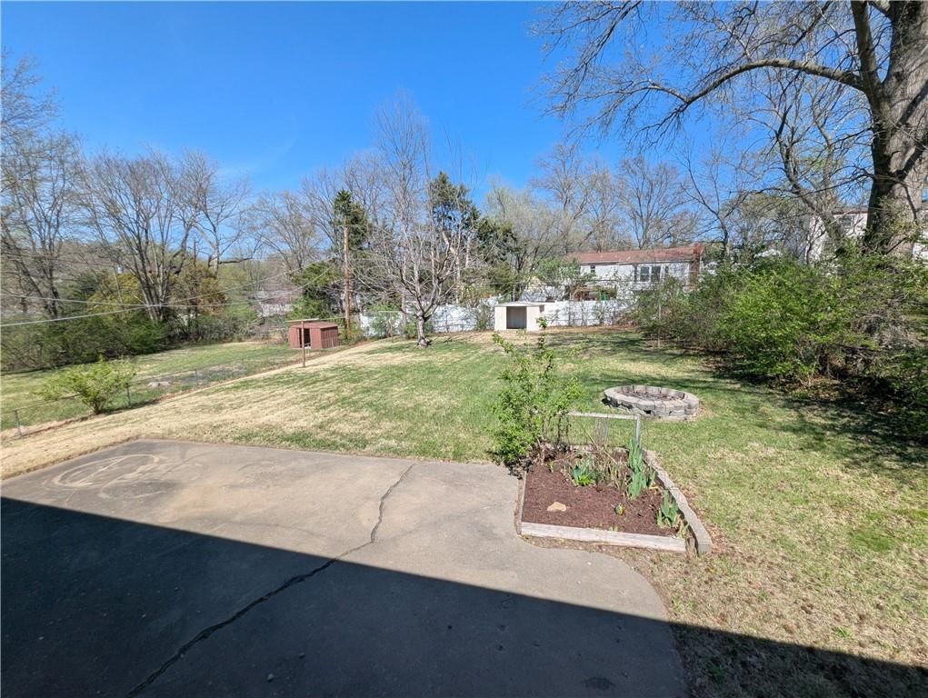 10637 College Avenue — photo 34