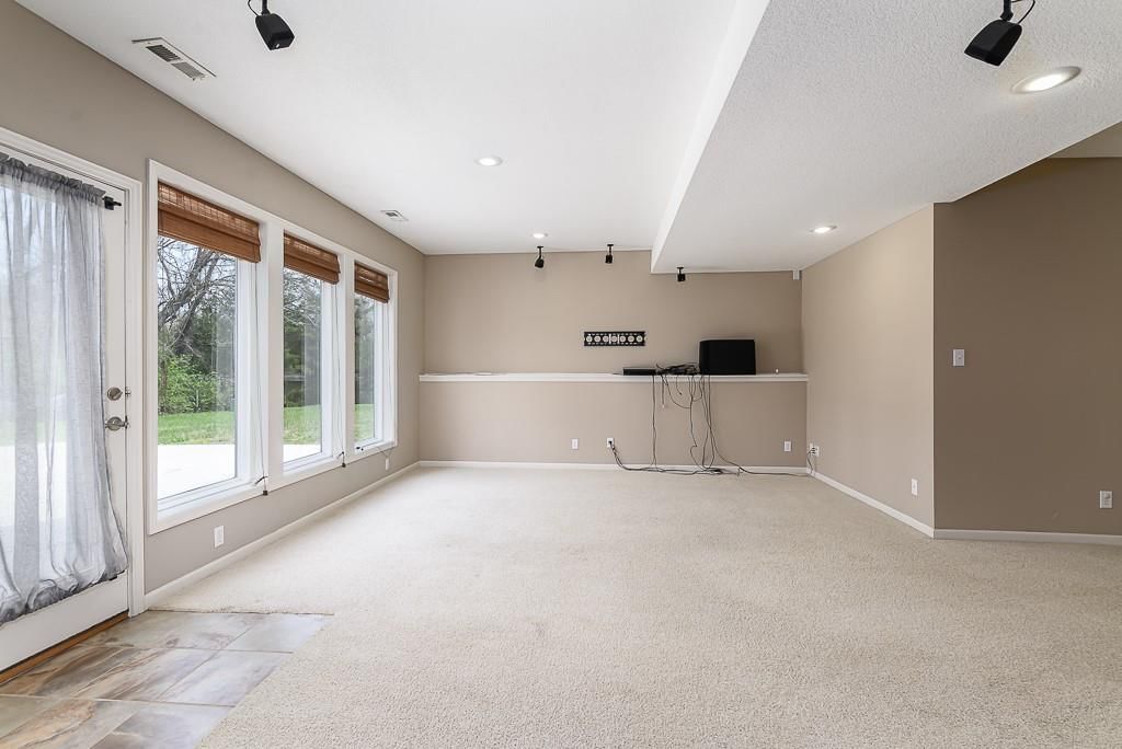 672 Everly Court — photo 28