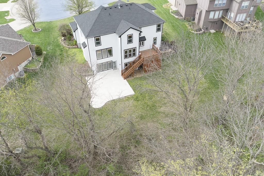 672 Everly Court — photo 38