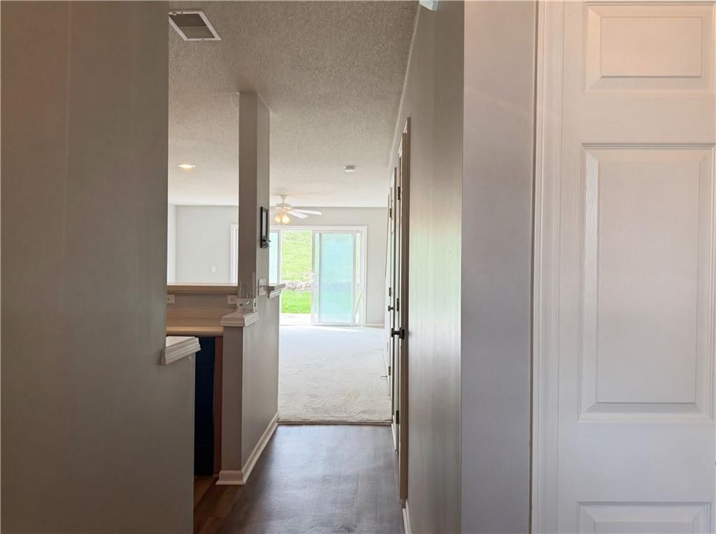 5536 N Fairmount Avenue — photo 7