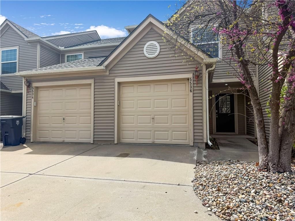 5536 N Fairmount Avenue — photo 16