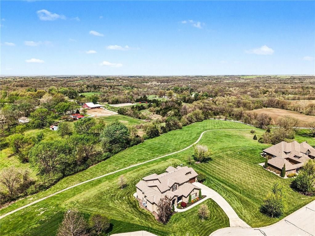 8070 NW Masters Lane — photo 4
