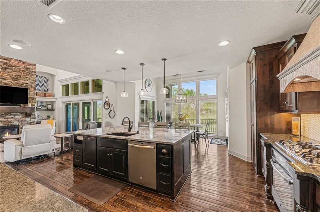 8070 NW Masters Lane — photo 15
