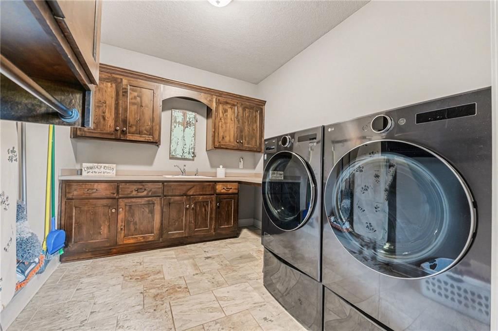 8070 NW Masters Lane — photo 31