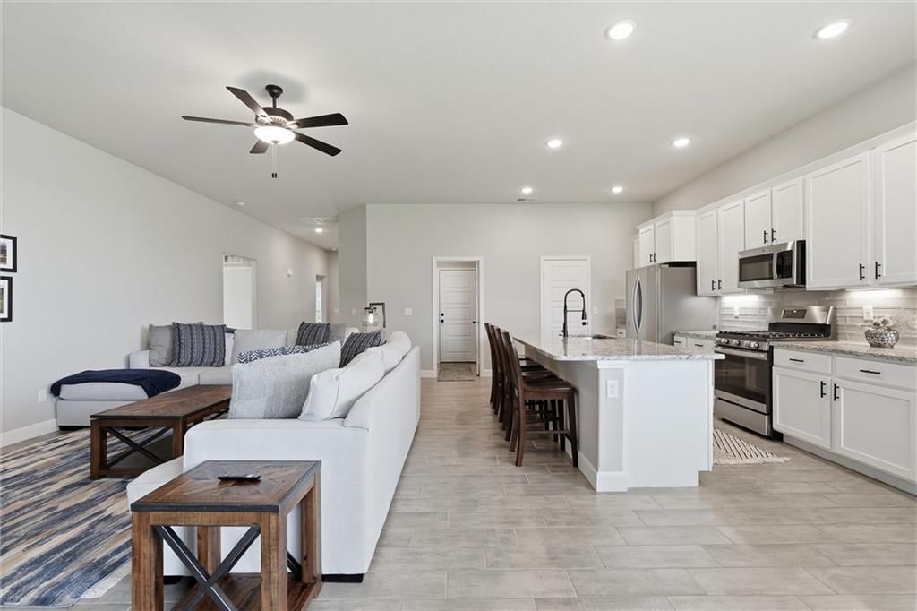 22662 W 89th Street — photo 14