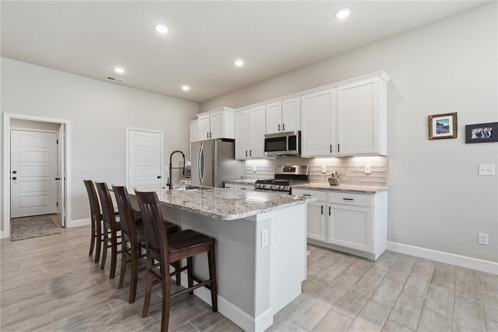 22662 W 89th Street — photo 15