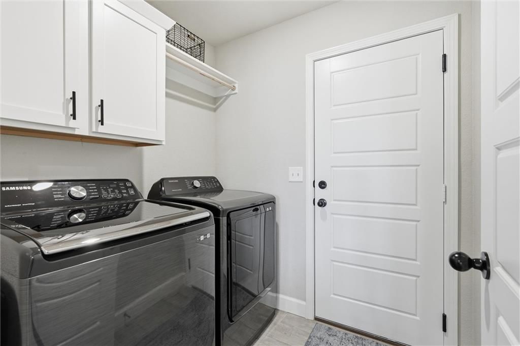 22662 W 89th Street — photo 36