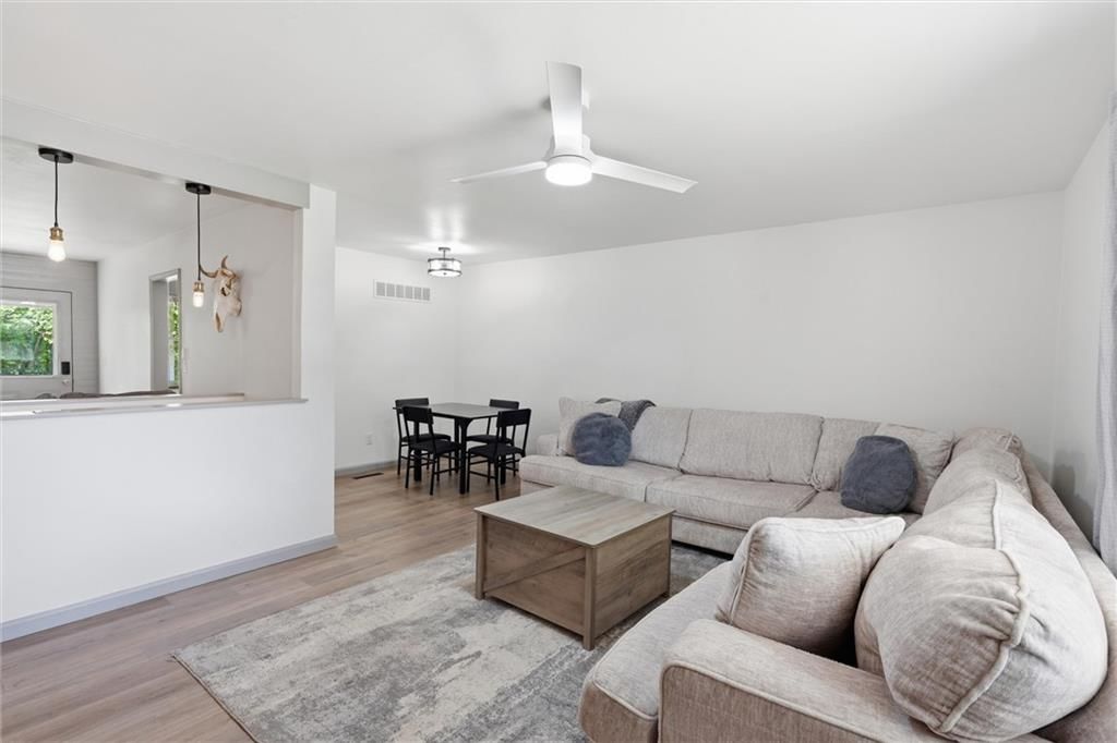944 Ridge Drive — photo 4
