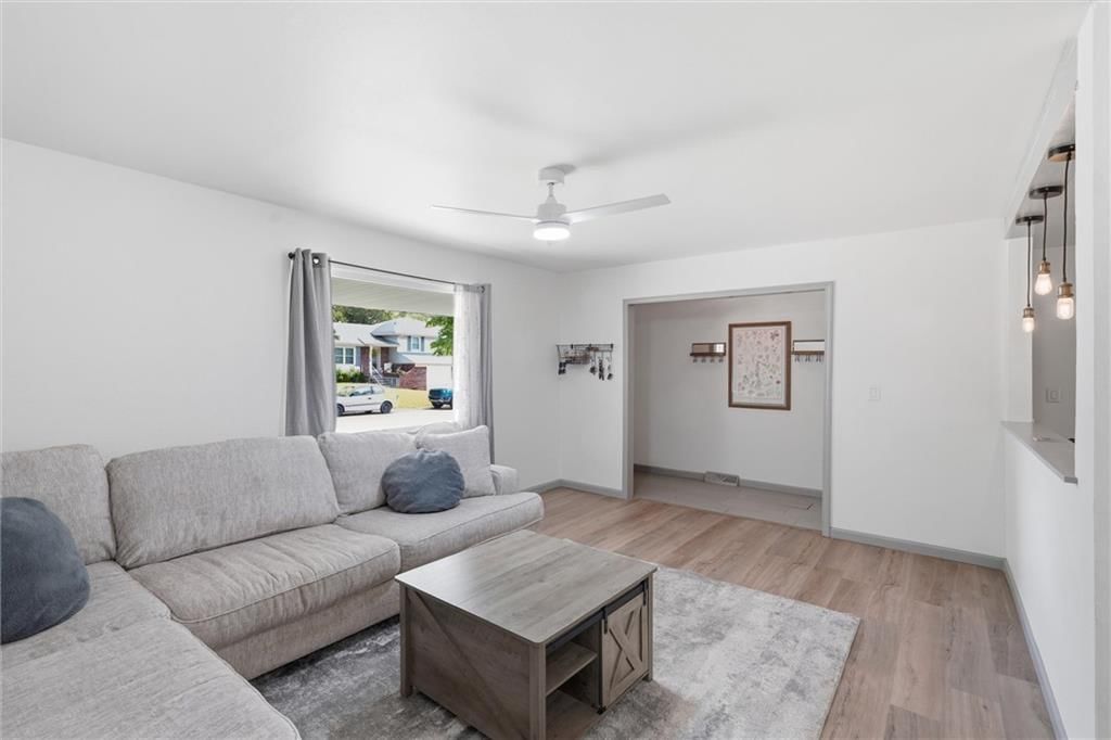 944 Ridge Drive — photo 6