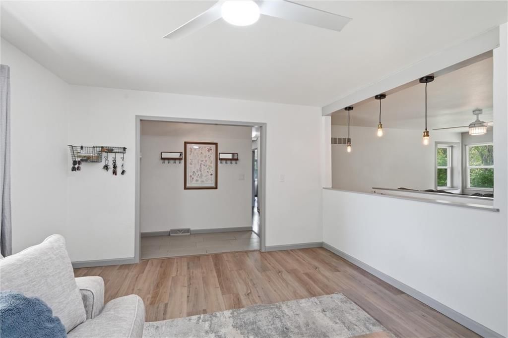 944 Ridge Drive — photo 7