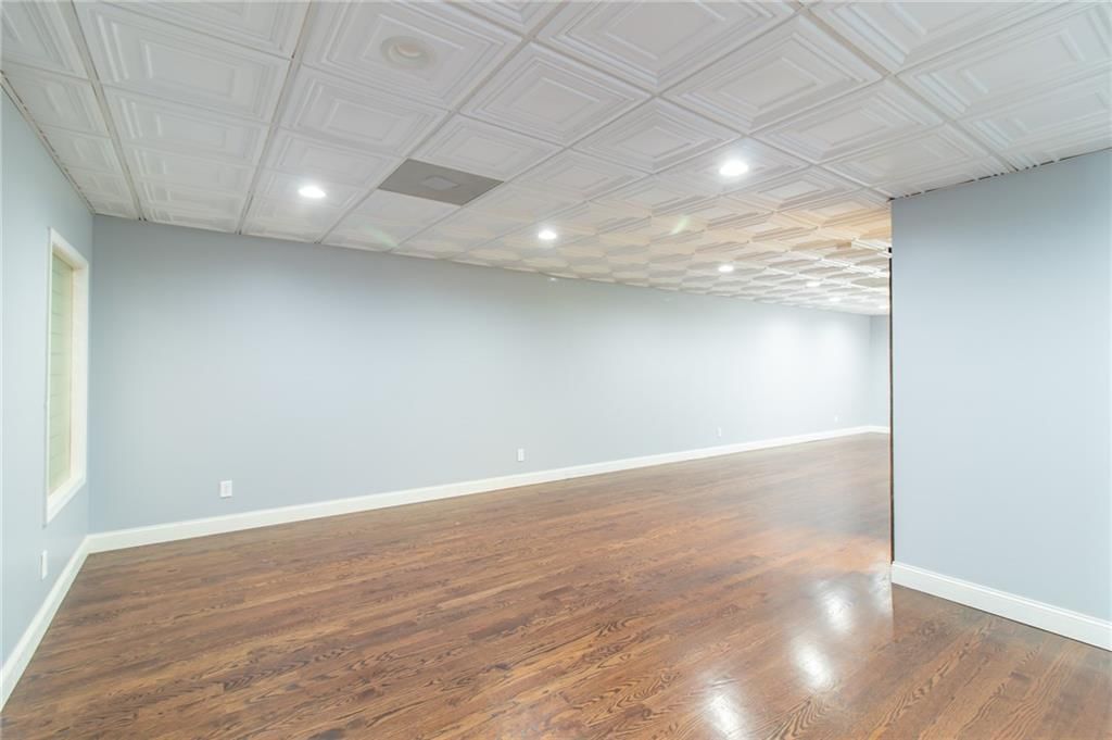 1112 W Main Street — photo 34