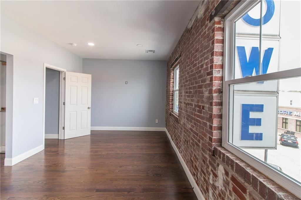 1112 W Main Street — photo 38