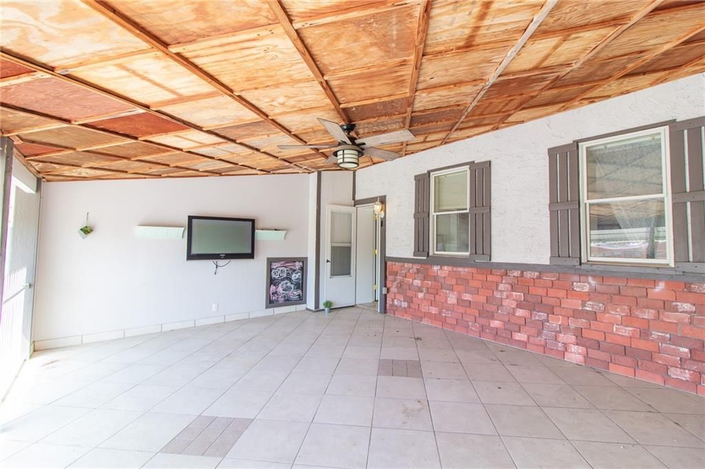 1112 W Main Street — photo 45