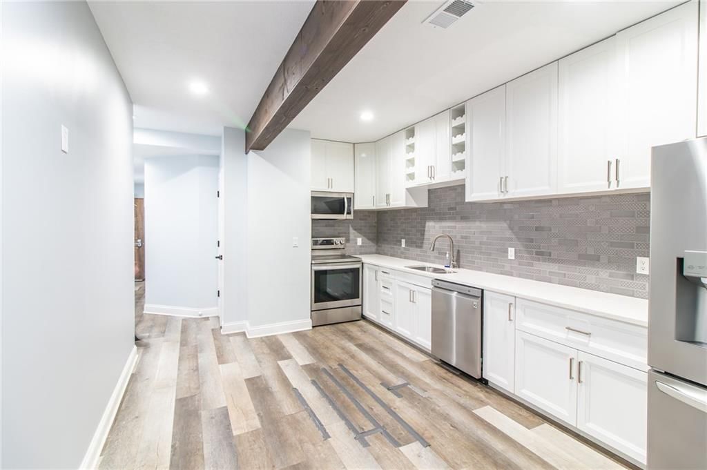 1112 W Main Street — photo 51