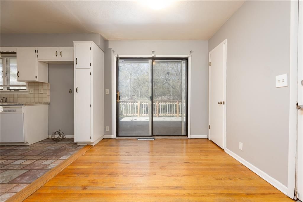 8608 Kentucky Avenue — photo 9