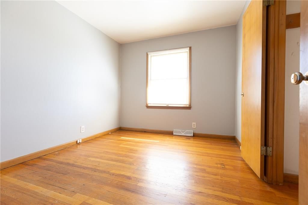8608 Kentucky Avenue — photo 17