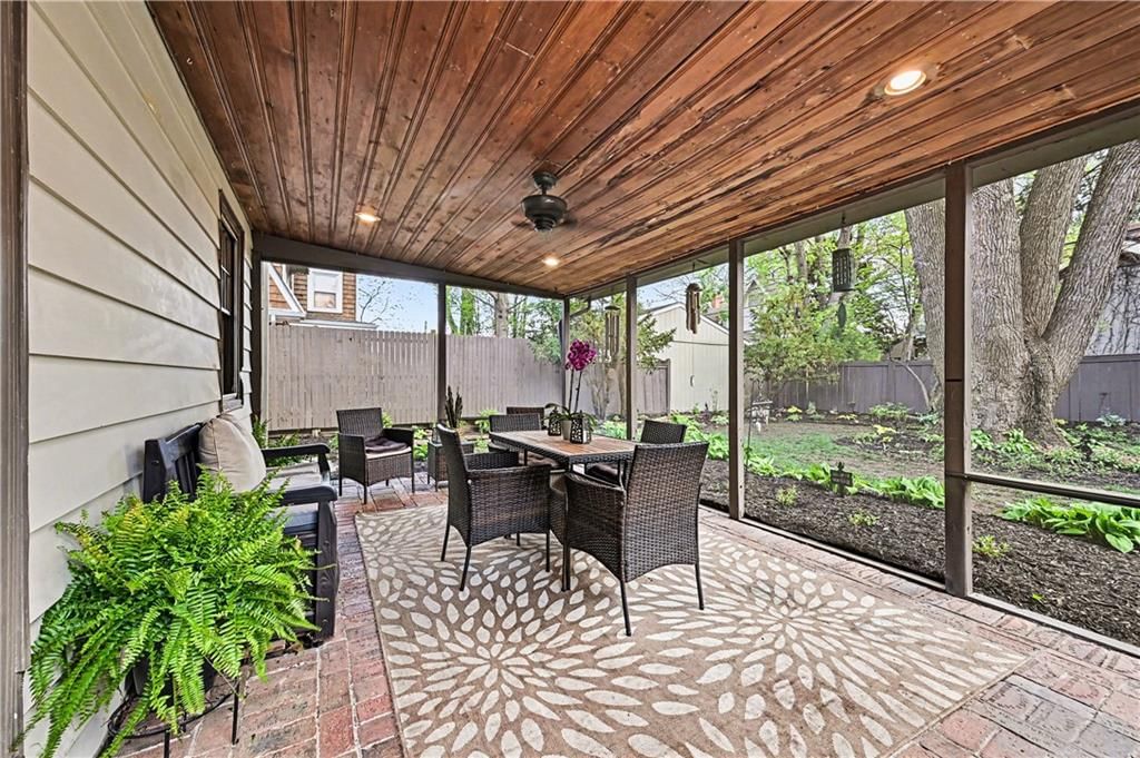 419 W 70th Terrace — photo 23