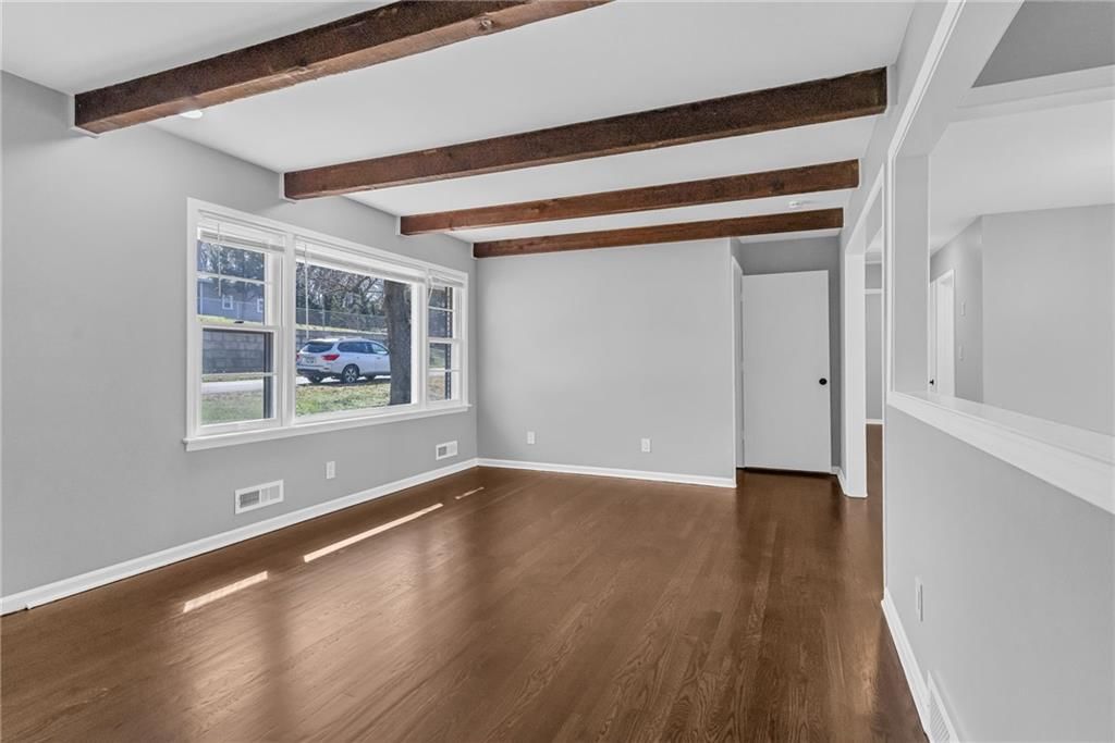 7004 N Baltimore Avenue — photo 4