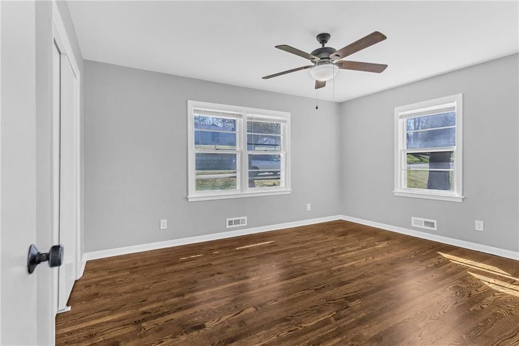 7004 N Baltimore Avenue — photo 14