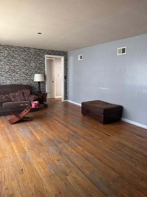 5216 Marsh Avenue — photo 2