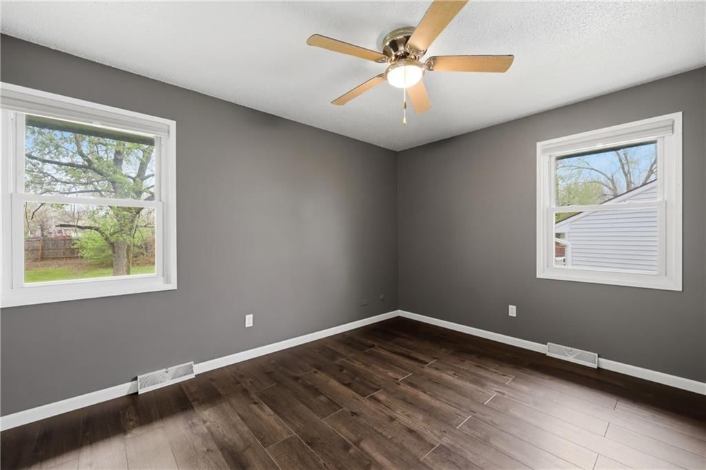 6202 E 140th Terrace — photo 12