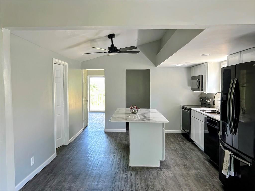5543 S 1st Street — photo 17