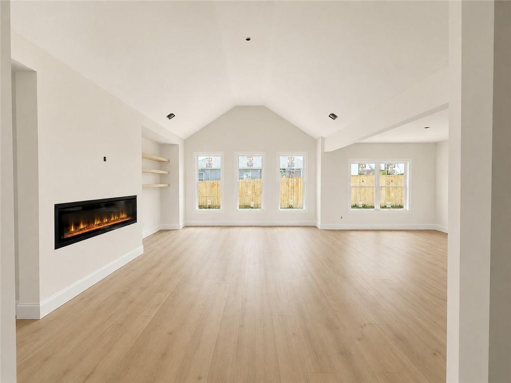 206 Constitution Lane — photo 4