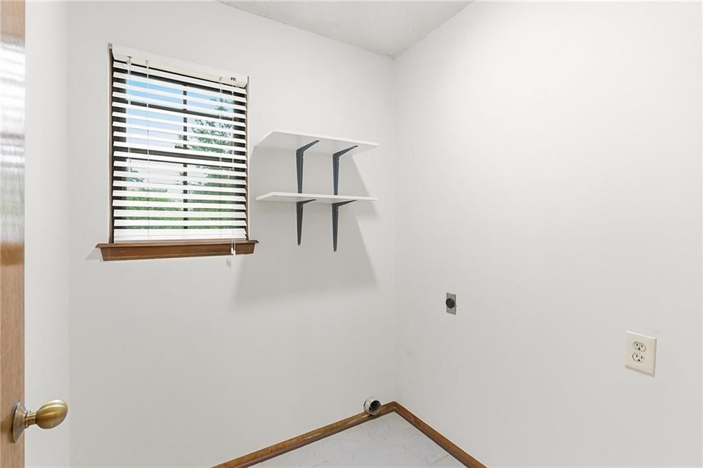 7829 Caenen Street — photo 21