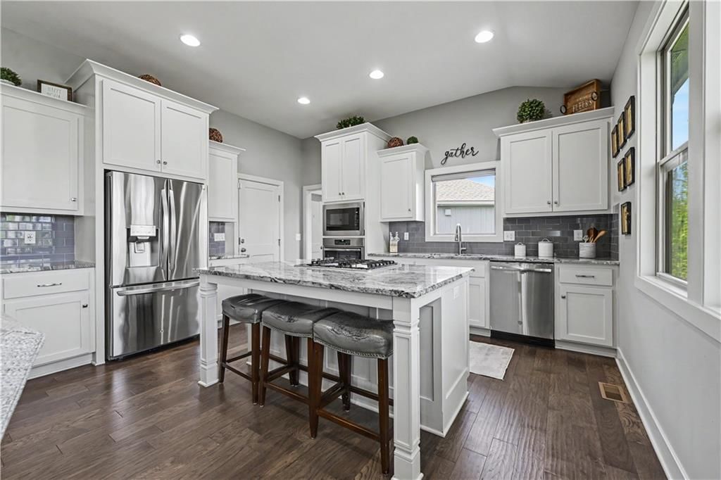23834 W 126 Terrace — photo 3