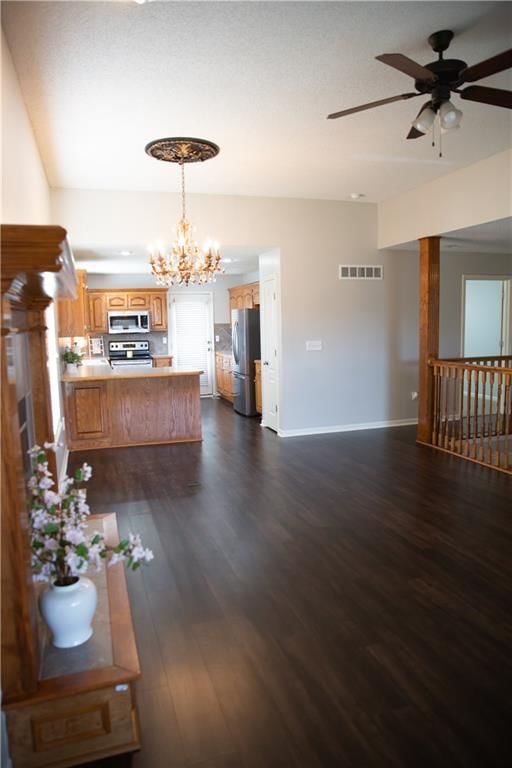 505 W 4th Street — photo 7