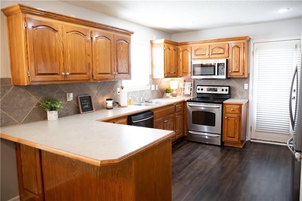 505 W 4th Street — photo 11