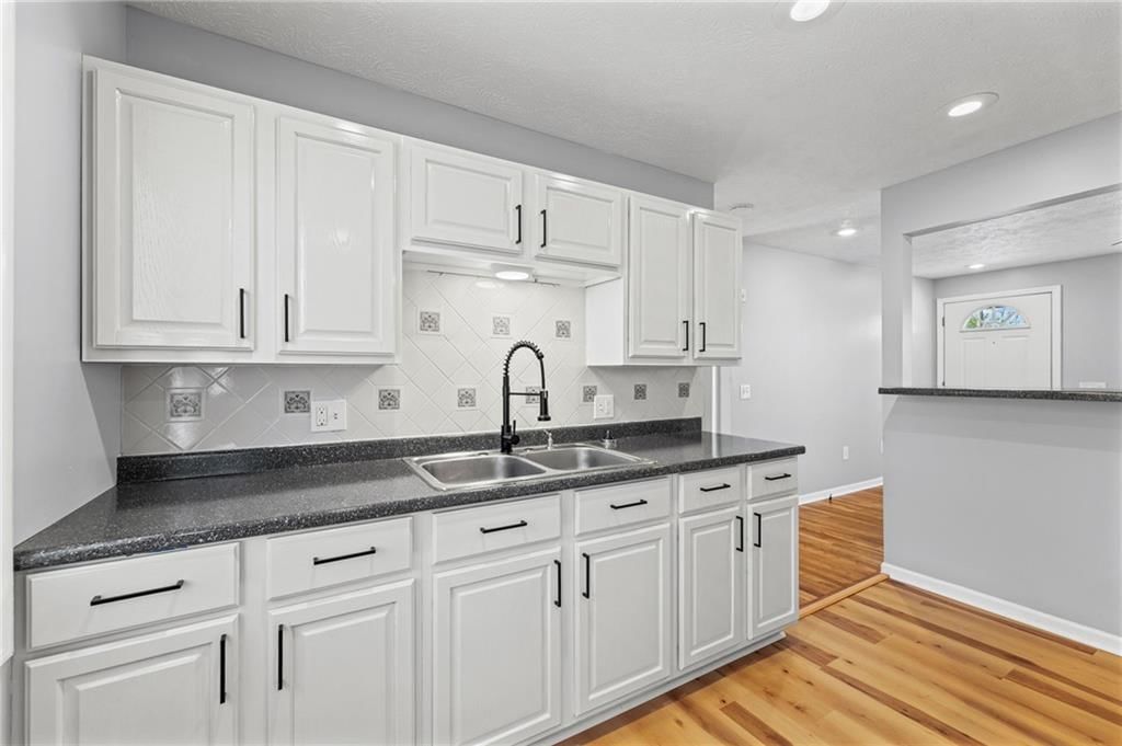 1313 NE 44TH Street — photo 4