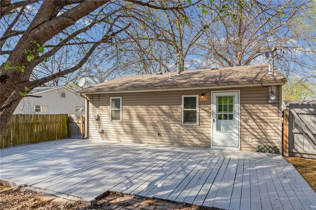 1313 NE 44TH Street — photo 21