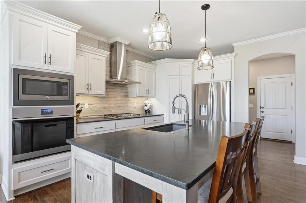 16905 Bradshaw Street — photo 9