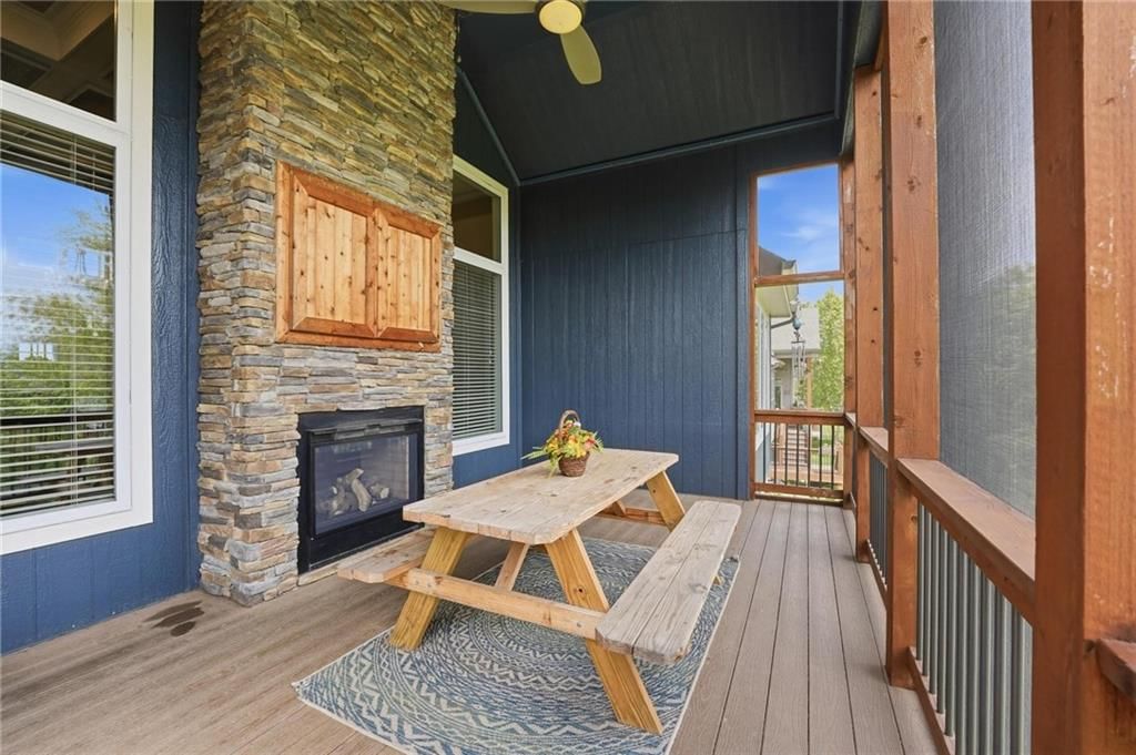 16905 Bradshaw Street — photo 34