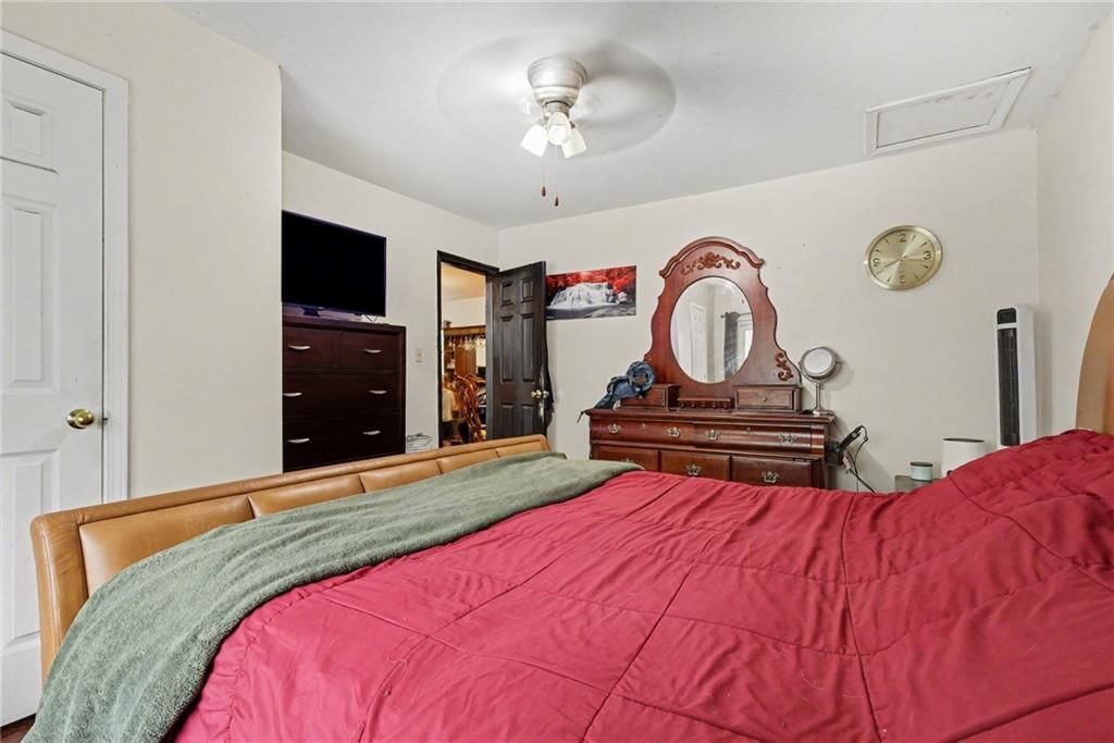 1005 E Cedar Street — photo 10