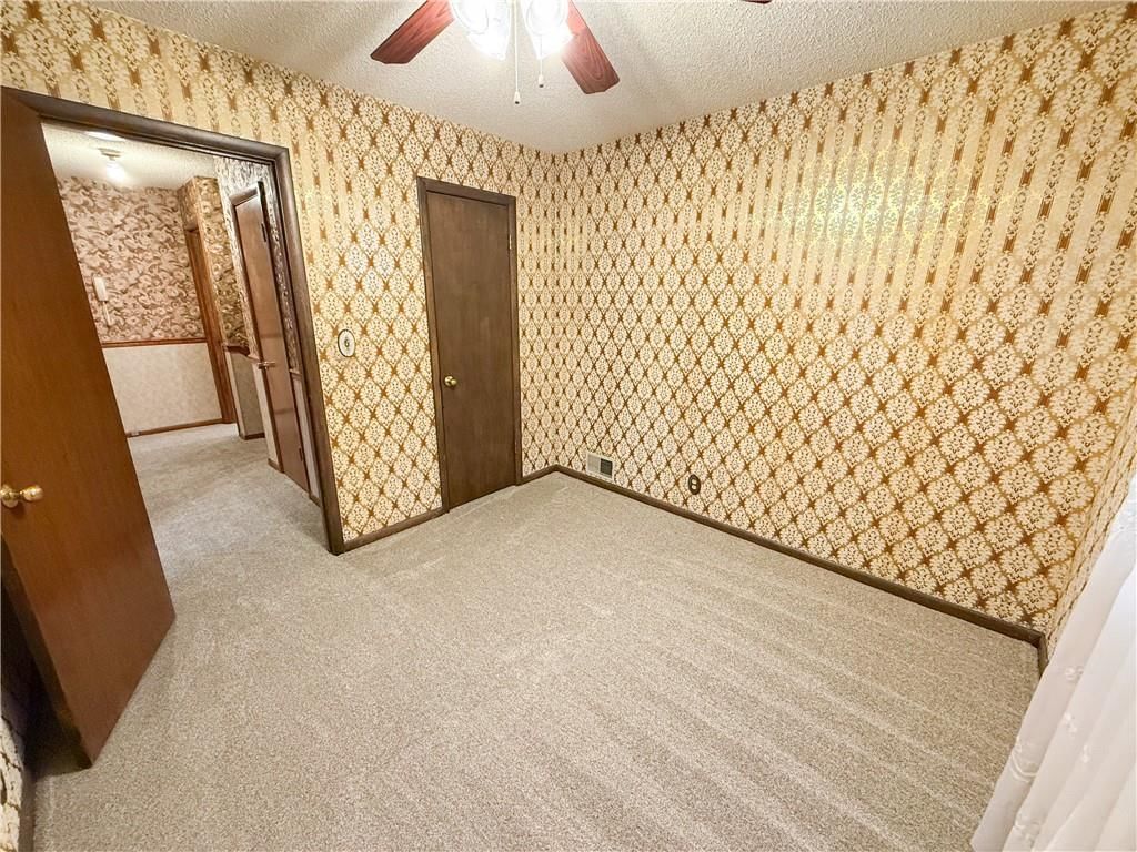 4009 S Delaware Avenue — photo 20