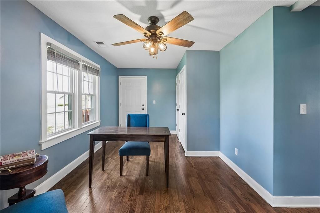 Photo 11 of 28 - 3701 N 123rd Street, Kansas City, KS 66109