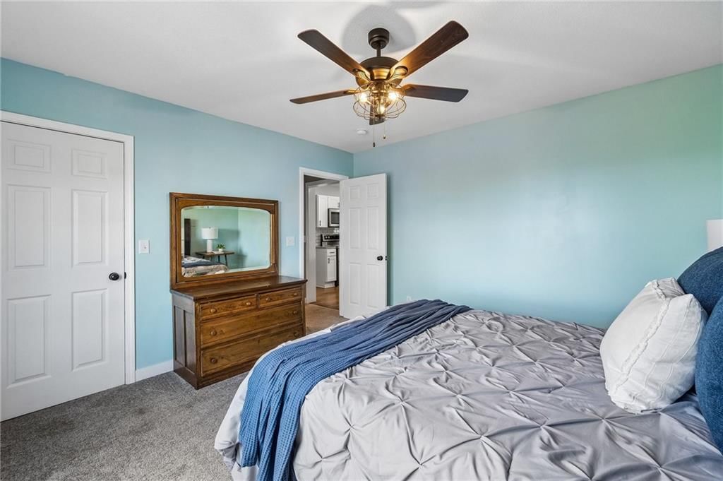 Photo 15 of 28 - 3701 N 123rd Street, Kansas City, KS 66109