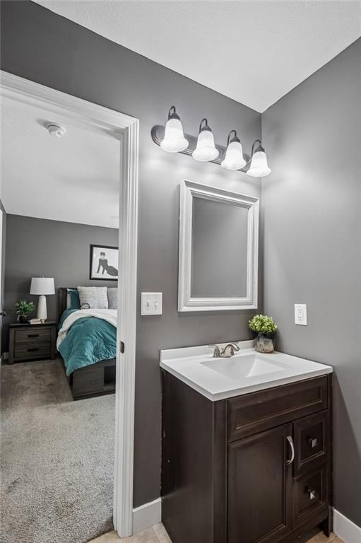Photo 23 of 28 - 3701 N 123rd Street, Kansas City, KS 66109
