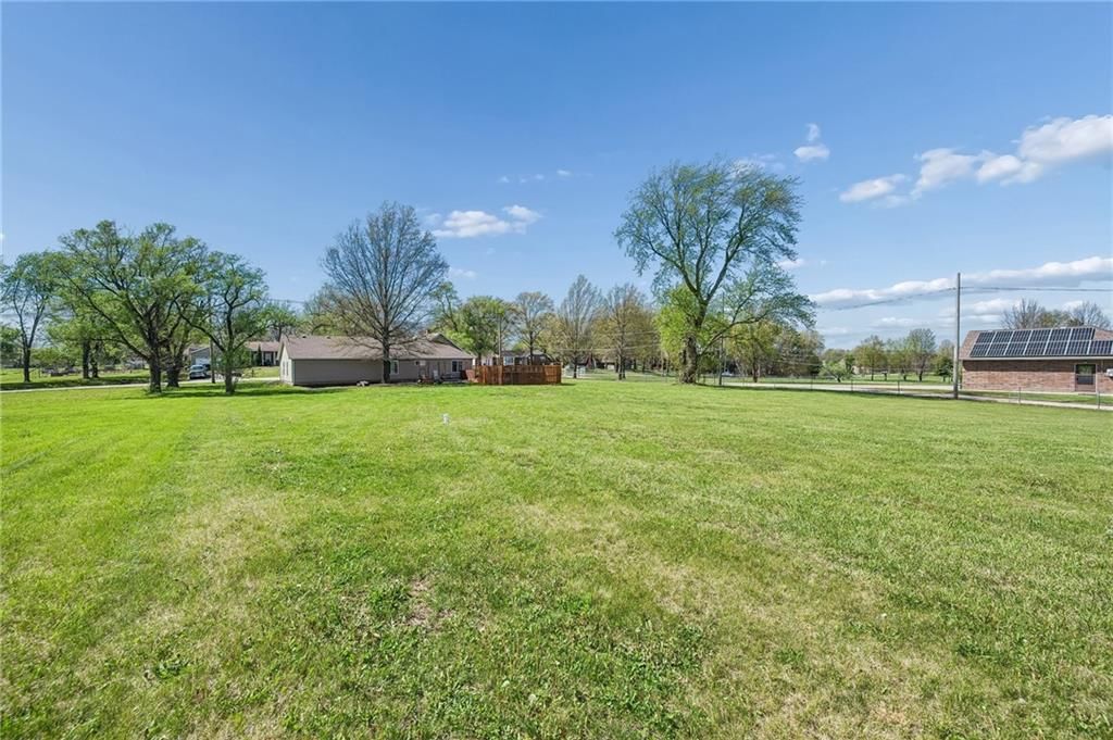 Photo 27 of 28 - 3701 N 123rd Street, Kansas City, KS 66109
