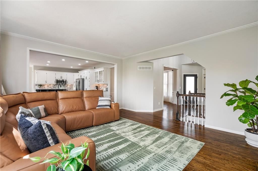 5209 W 161st Street — photo 13