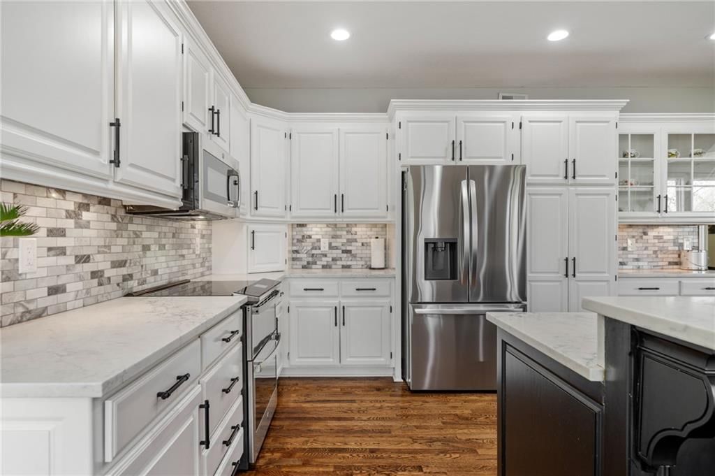 5209 W 161st Street — photo 18