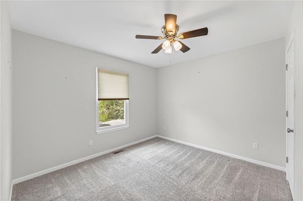 2406 N 155th Terrace — photo 16
