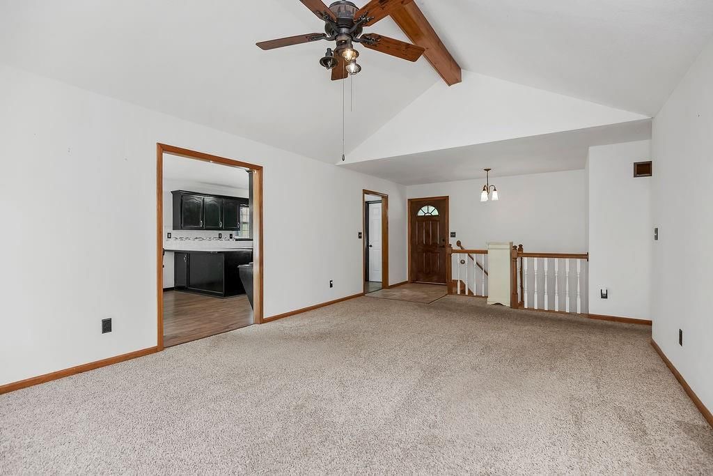 1901 Fairground Drive — photo 4