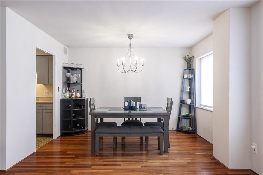 4550 Warwick Boulevard — photo 3
