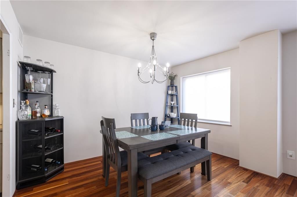 4550 Warwick Boulevard — photo 4