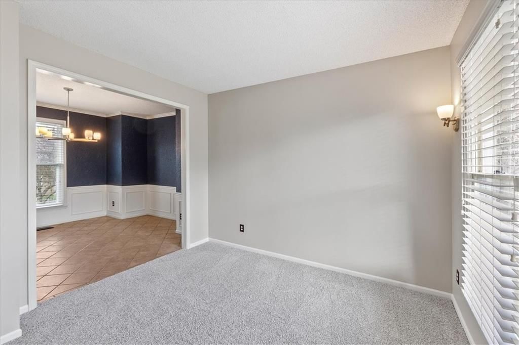 6502 W 150th Street — photo 10